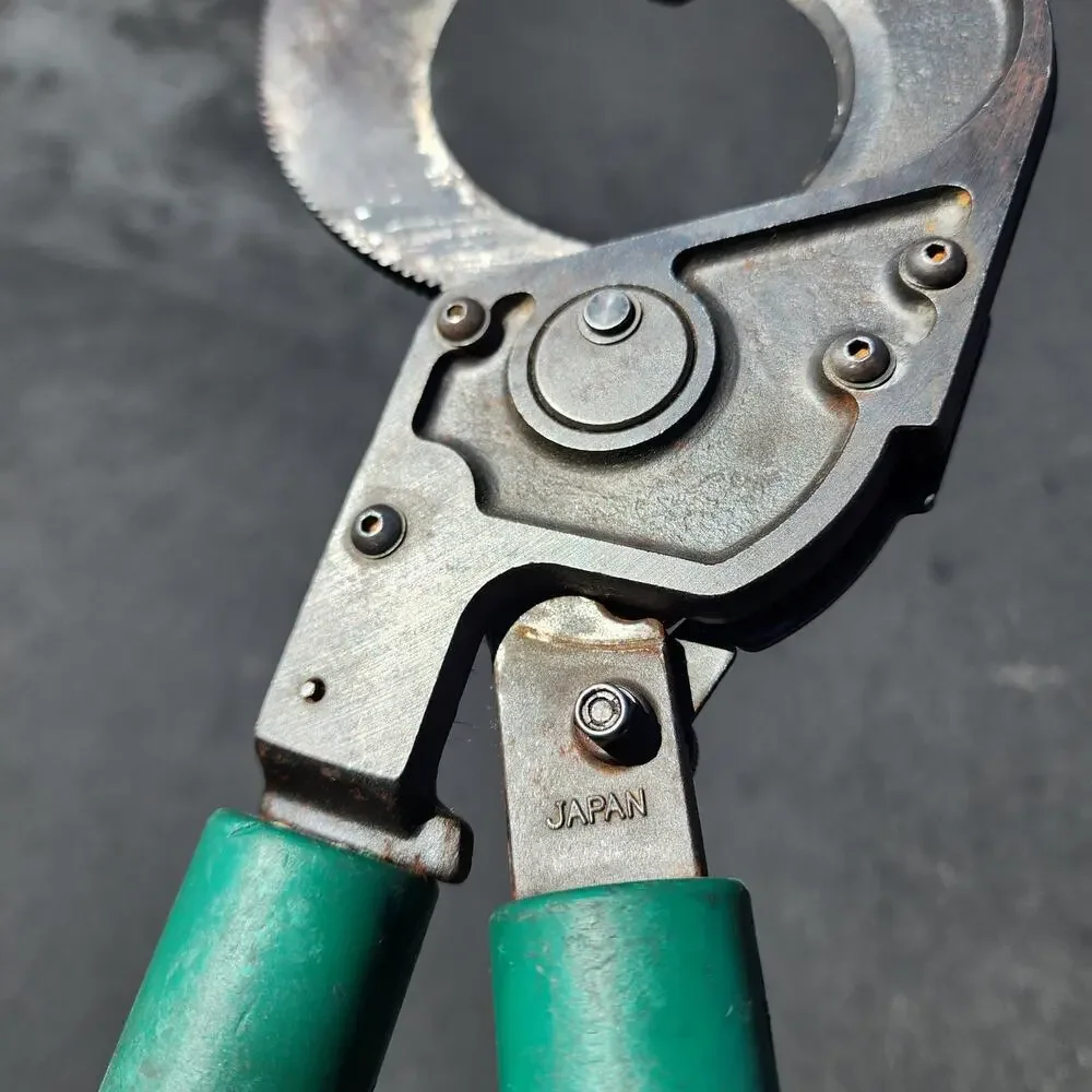 Greenlee 761 Cable Cutter 19